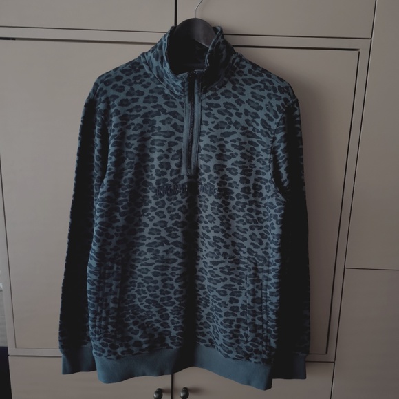 American Eagle Outfitters Tops - AMERICAN EAGLE Leopard print half zip jacket - NWOT (L)